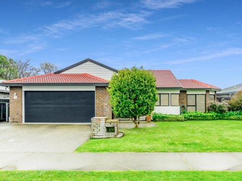 61 Cedar Drive, Paraparaumu Beach