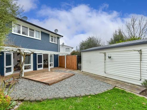 33 Flay Crescent, Burnside