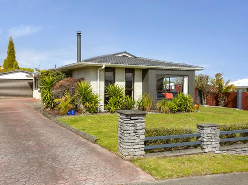2 Battersea Place, Richmond Heights
