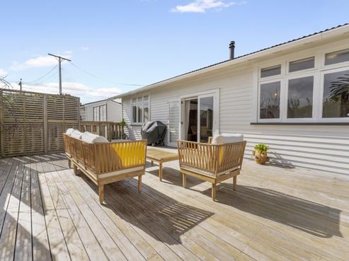 6 Ngaio Street, Strandon