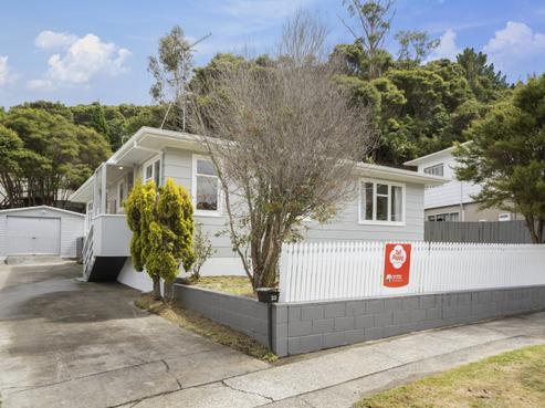 33 Kairanga Crescent, Wainuiomata