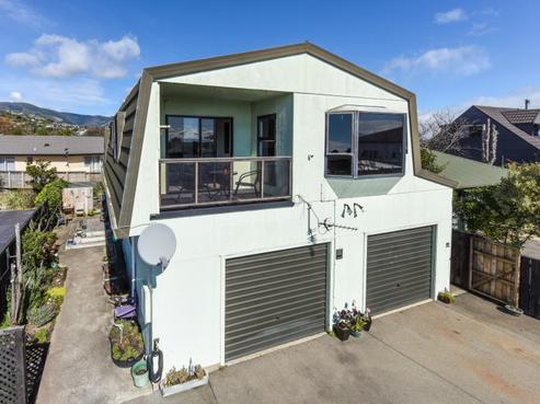 2/69 Beach Road, Tahunanui