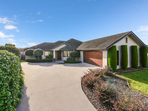 8 Wentworth Drive, Rototuna North