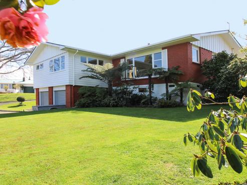 65 Hillcrest Street, Solway