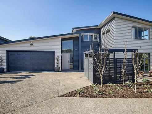70 Te Puia Drive, Aotea