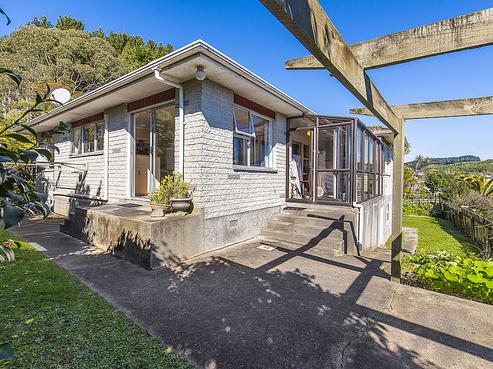 18 Mamaku Street, Paraparaumu