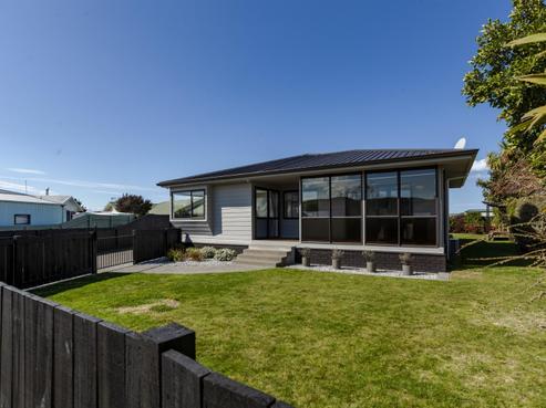 30 Whiting Crescent, Greenmeadows