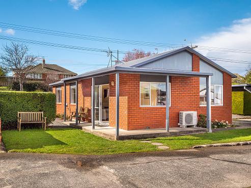 339 Pine Hill Road, Liberton