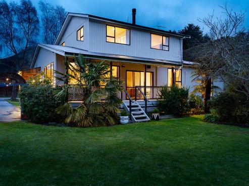 23 Hereweka Street, Portobello
