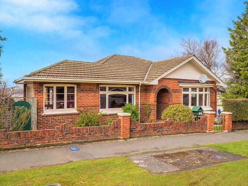 19 Jubilee Street, Mornington