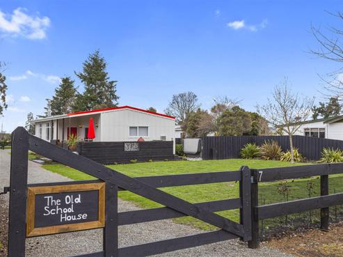7 George Street, Springfield