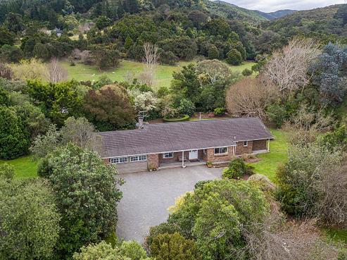 14 Boar Bush Gully Road, Featherston