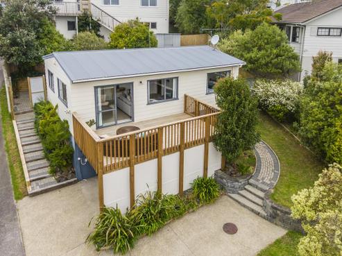 2/59 Santiago Crescent, Unsworth Heights