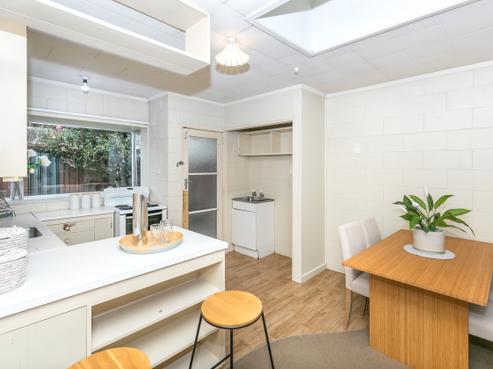 2/121 Queens Avenue, Frankton