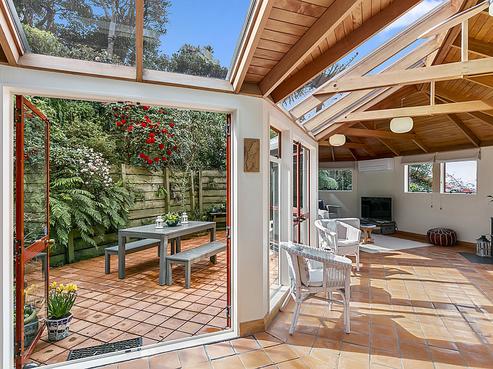 70 Hatton Street, Karori