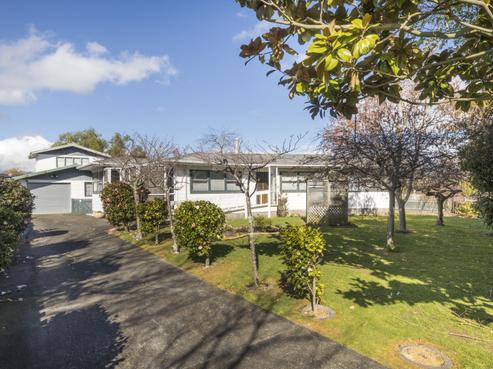 8 Gemini Avenue, Milson