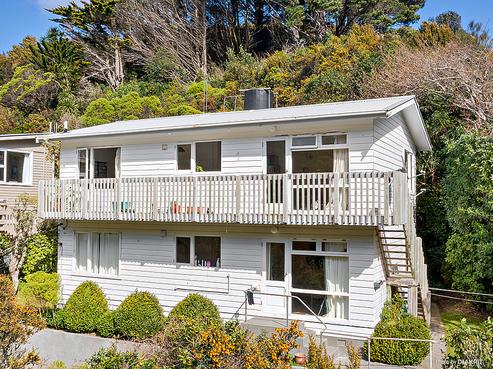 169 Parkvale Road, Karori