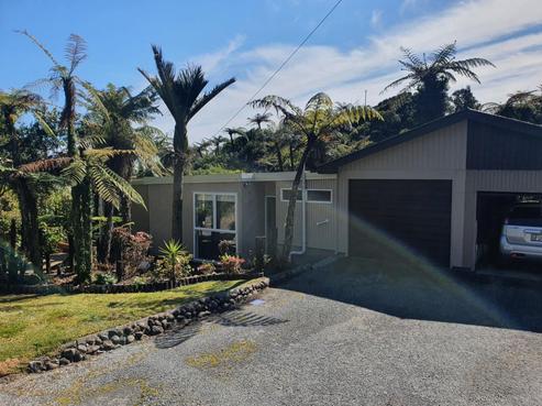 7 Weenink Road, Karoro