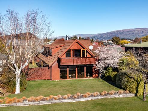 127 Hunter Crescent, Wanaka