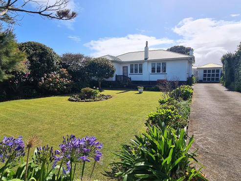 163 Tasman Street, Opunake