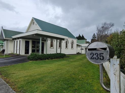 235 High Street, Eltham