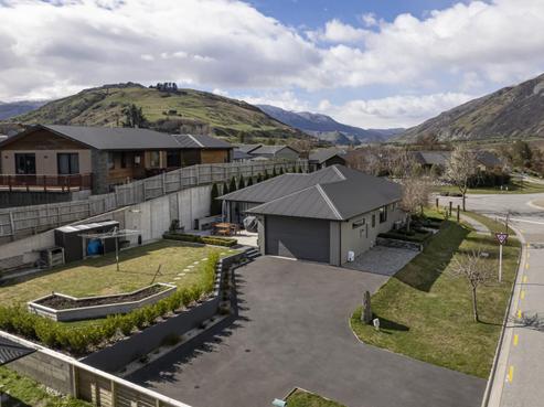 2 Quill Street, Lake Hayes Estate