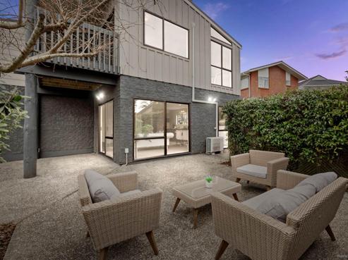 10 Acland Place, Botany Downs