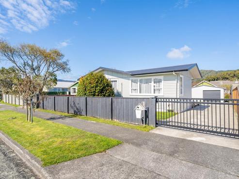 9 Karamea Grove, Wainuiomata