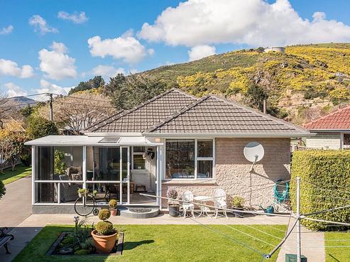 6 Brabourne Street, Hillsborough
