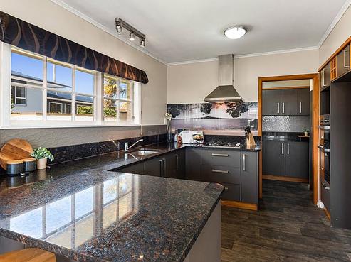 22 Luxor Place, Westbrook