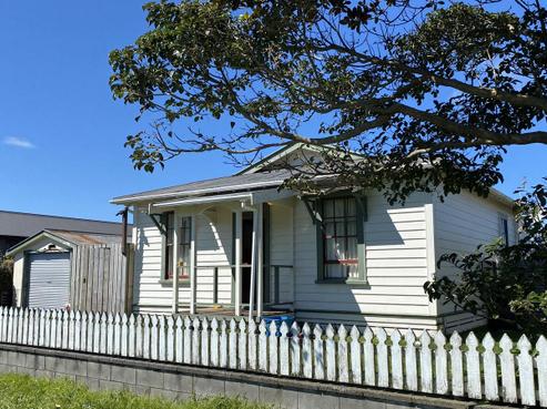 6 Atkinson Street, Waitara