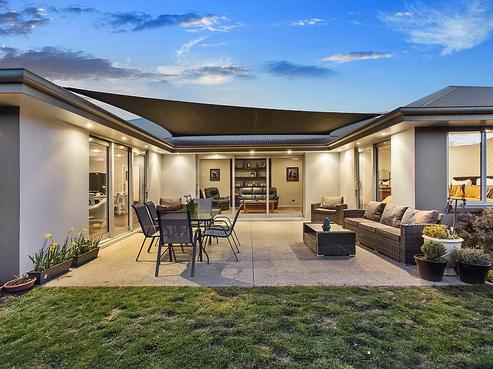 11 Olds Crescent, Cromwell