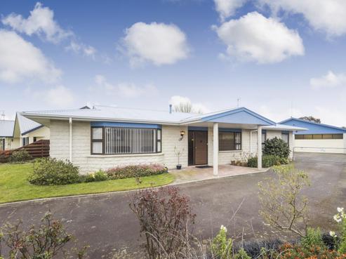 30 Fiona Crescent, Feilding