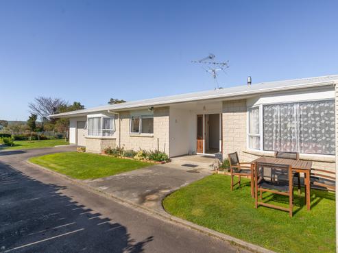 33 Reading Street, Greytown