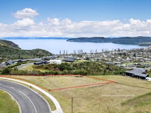8 Locheagles Rise, Kinloch