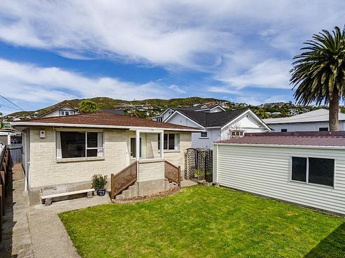 9 Lewer Street, Karori