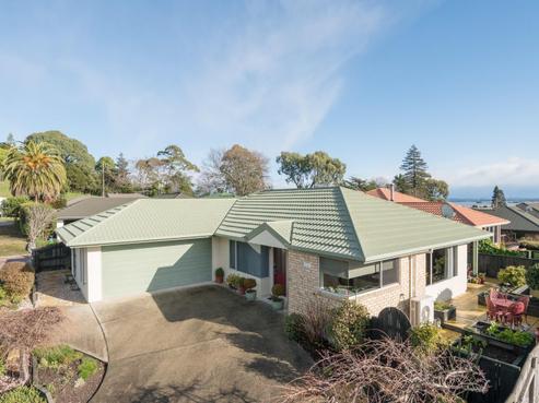 18 Ballard Drive, Stoke