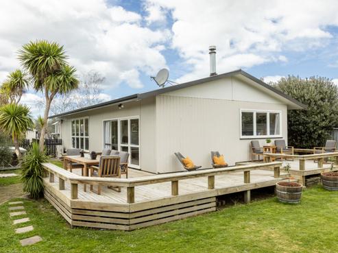 18 James Cook Street, Havelock North
