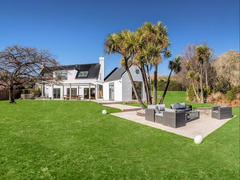 310 Tucker Beach Road, Queenstown Hill