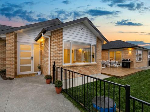 14 Carthey Road, Wainui