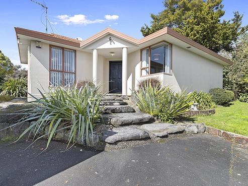 39 Houchens Road, Glenview