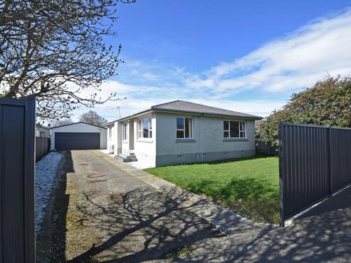 35 Clifton Street, Windsor