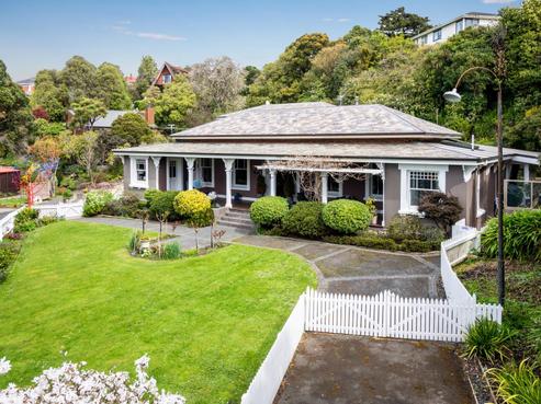 37 Middleton Road, Kew