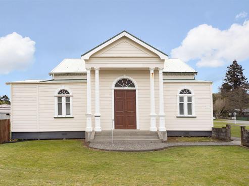 39 Paraekaretu Street, Hunterville