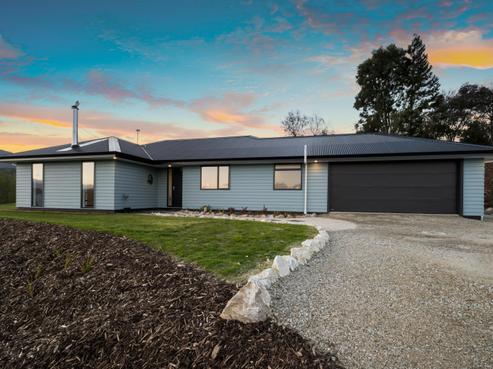 127 Mytton Heights, Motueka