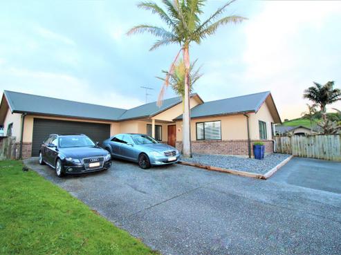 6 Valley Side Way, Pukekohe