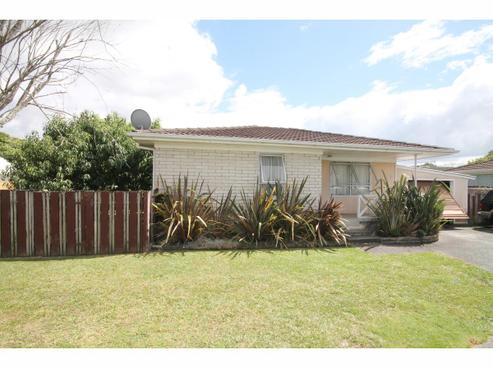 1/34A Kelvin Road, Papakura