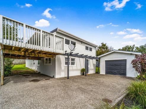 369 Whangaparaoa Road, Stanmore Bay