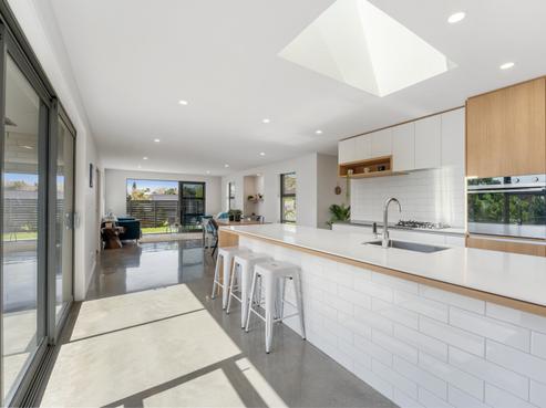6 Greenridge Lane, Merrilands