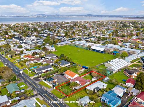 69 Wharf Road, Te Atatu Peninsula